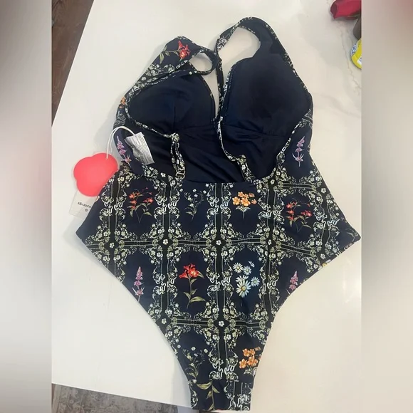 Target x Agua Benditta collab - Picture 4 of 4